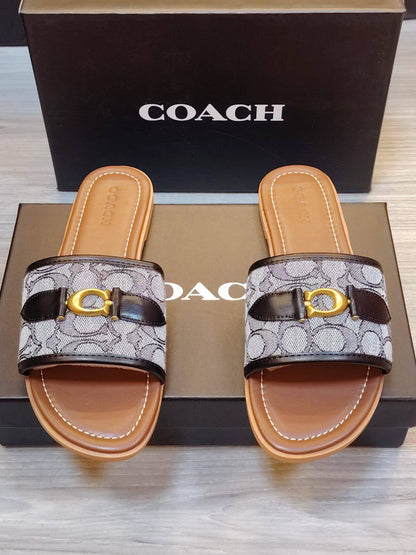 Coach New coming
Size 36 To 41
90 dhs❣️

Zain120
♥️♥️♥️