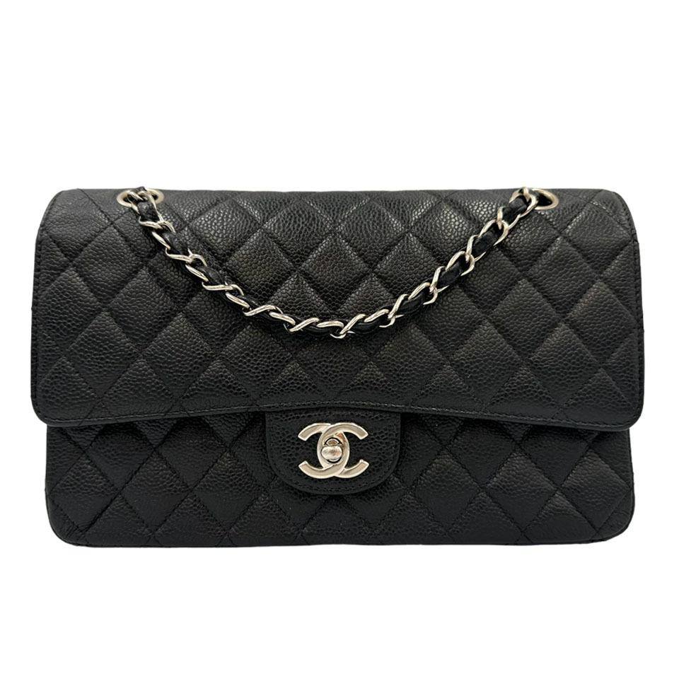 Chanel
Best quality
With box’s
🎁🎁🎁

95 dhs🪙🌨️
size 26cm

Zain158
♥️♥️♥️