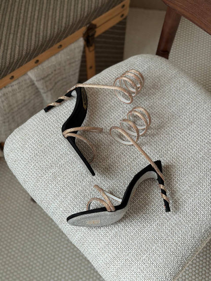 RENE CAOVILLA
Size: 36 to 41
Super master quality 
500 dhs🇦🇪

Zain198
♥️♥️♥️