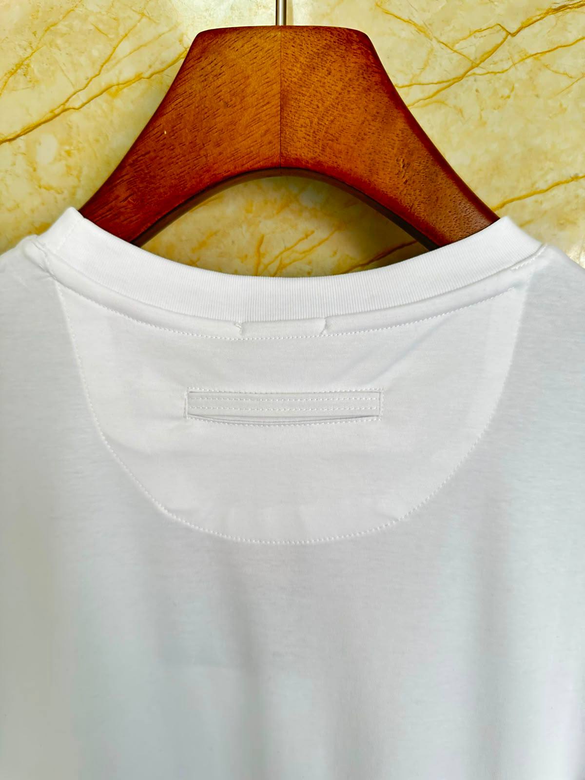 ZEGNA

Men’s Tshirt 

Master Quality 

SMLXLXXL 
280 dhs🇦🇪🇦🇪🇦🇪

Zain276
♥️♥️♥️