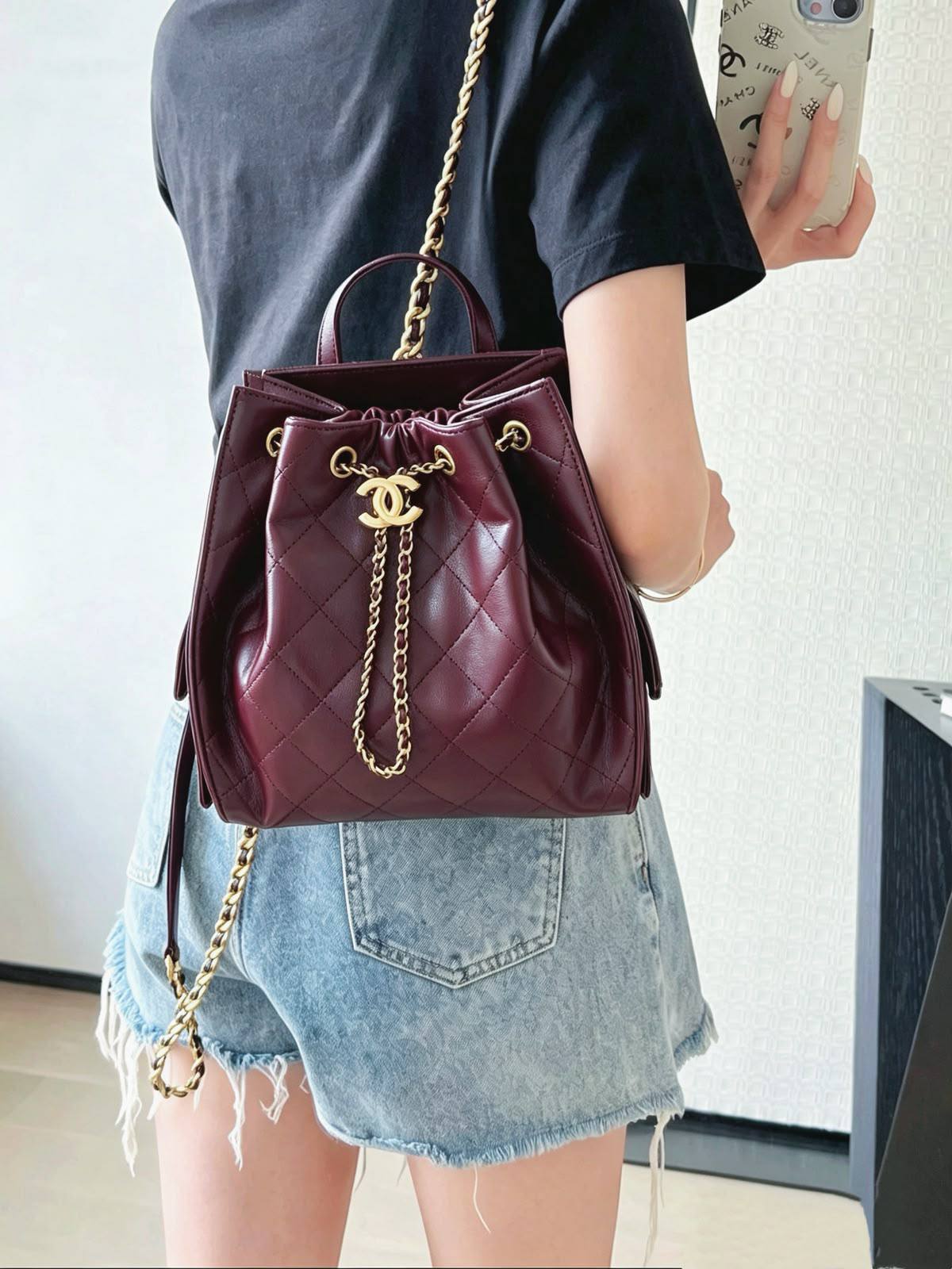 CHANEL 

BACKPACK 
COPY ONE 

NEW CAME 
155 dhs🇦🇪🇦🇪

Zain295
♥️♥️♥️