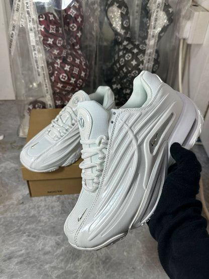 Nike NOCTA Hot Step 2 "White"🤍
40-45 AVAILABLE 🤩
250 dhs🇦🇪🇦🇪

Zain242
♥️♥️♥️