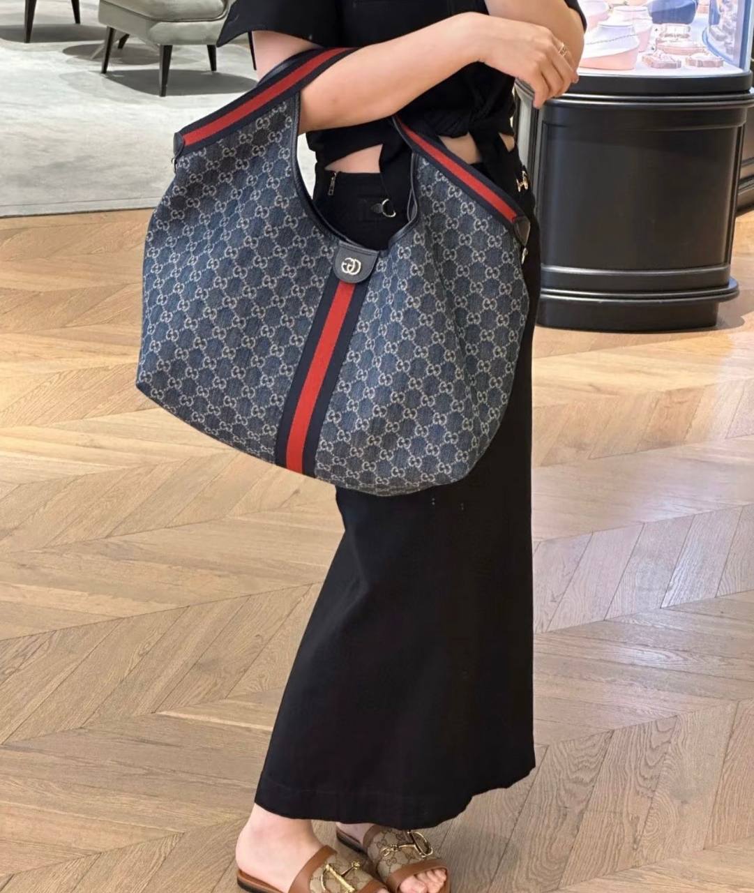 GUCCI 

COPY ONE RESTOCK 

190 dhs🪙💕

Zain39
♥️♥️♥️