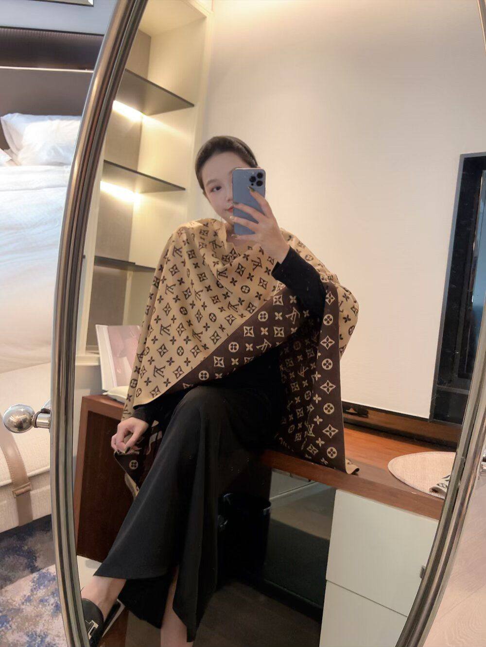Winter scarf 
45 dhs🪙🌨️

Zain93
♥️♥️♥️