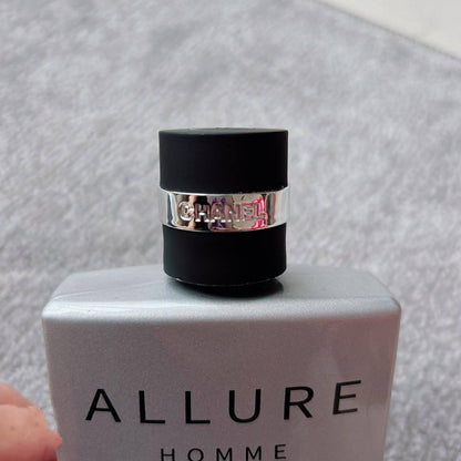 Allure
100 ml
35 dhs🪙🌨️

Zain17
♥️♥️♥️