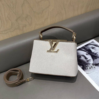 LV
SMALL SIZE GOOD QUALITY
WITH BOX 
🎁🎁🎁

110 dhs✅

Zain39
♥️♥️♥️