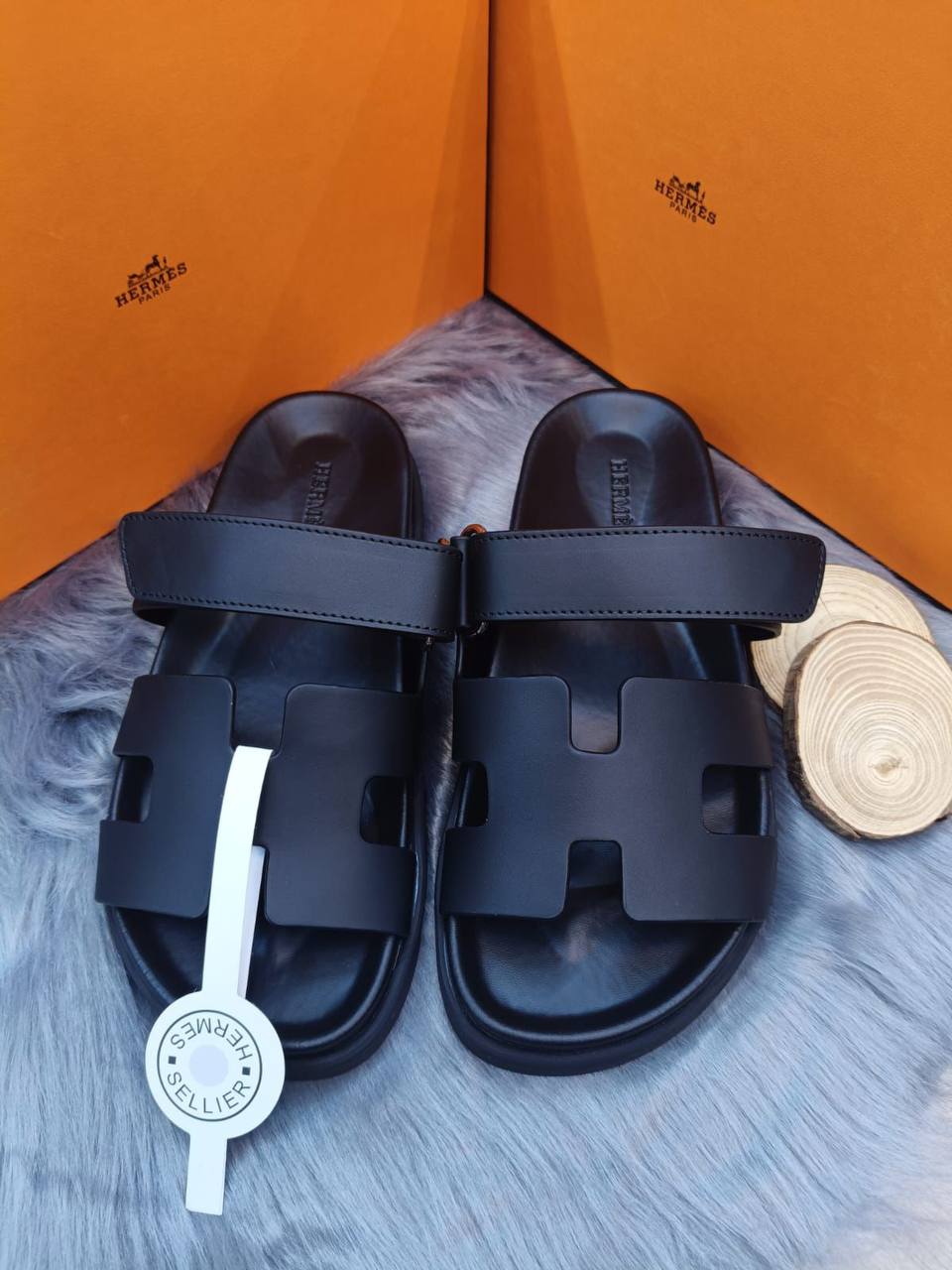 Hermes
*master quality*🌸
*size: 36 to 44*🌸
260 dhs✅

Zain119
♥️♥️♥️