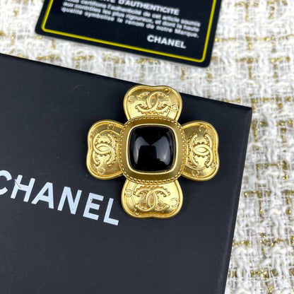 Chanel
60 dhs🪙

Zain89
♥️♥️♥️