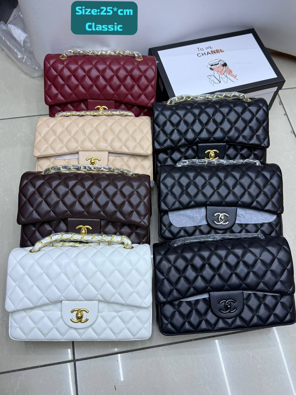 Chanel
New arrival 
Size 25cm
110 dhs🇦🇪🇦🇪🇦🇪

With box 🔥📦🔥

Zain70
♥️♥️♥️