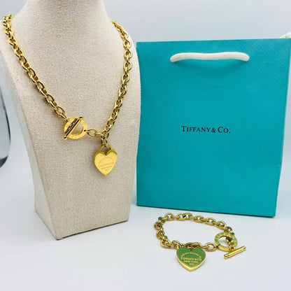 New arrival 
Tiffany non tarnish set of 2 
55 dhs🪙🌨️
65 dhs🪙🌨️
with Tiffany box and paperbag
🎁🎁🎁

Zain243
♥️♥️♥️