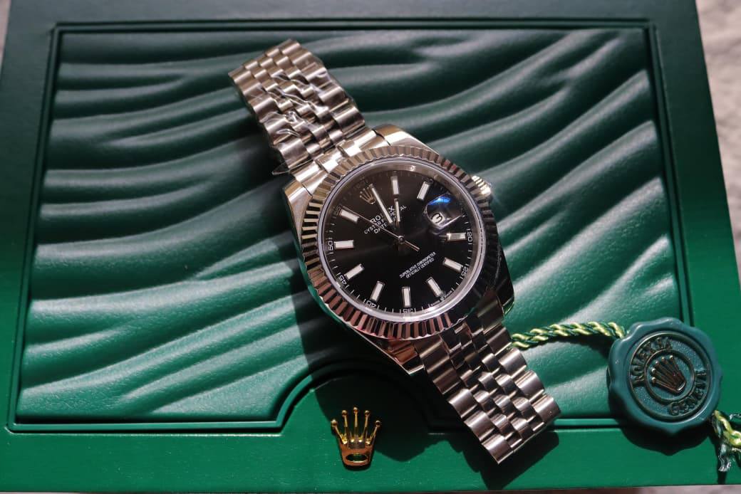 Rolex DateJust 
YZ Quality
250 dhs✅

Zain33
♥️♥️♥️