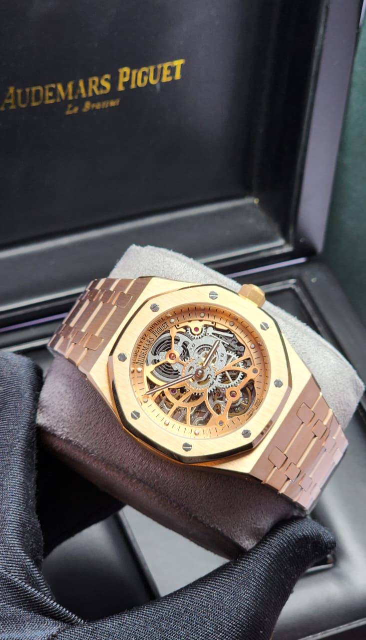 Ap 
watch for men good quality automatic 
400 dhs❤️

Zain59
♥️♥️♥️