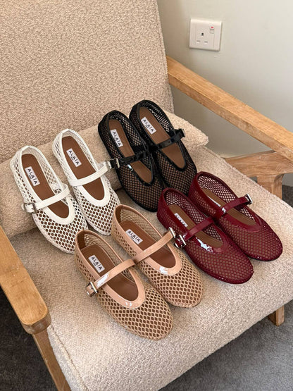 Alaia

𝐀𝐯𝐚𝐢𝐥𝐚𝐛𝐥𝐞 𝐍𝐨𝐰

𝐒𝐢𝐳𝐞𝐬: 𝟑𝟔 — 𝟒𝟏
430 dhs🇦🇪🇦🇪

Zain298
♥️♥️♥️