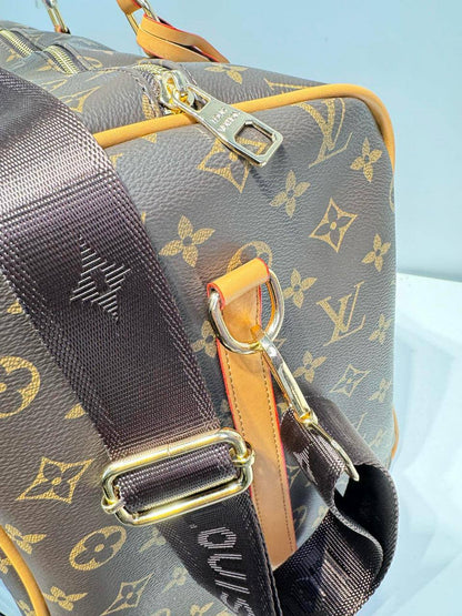 Chanel

47*29*16cm

100 dhs🇦🇪

Zain17
♥️♥️♥️