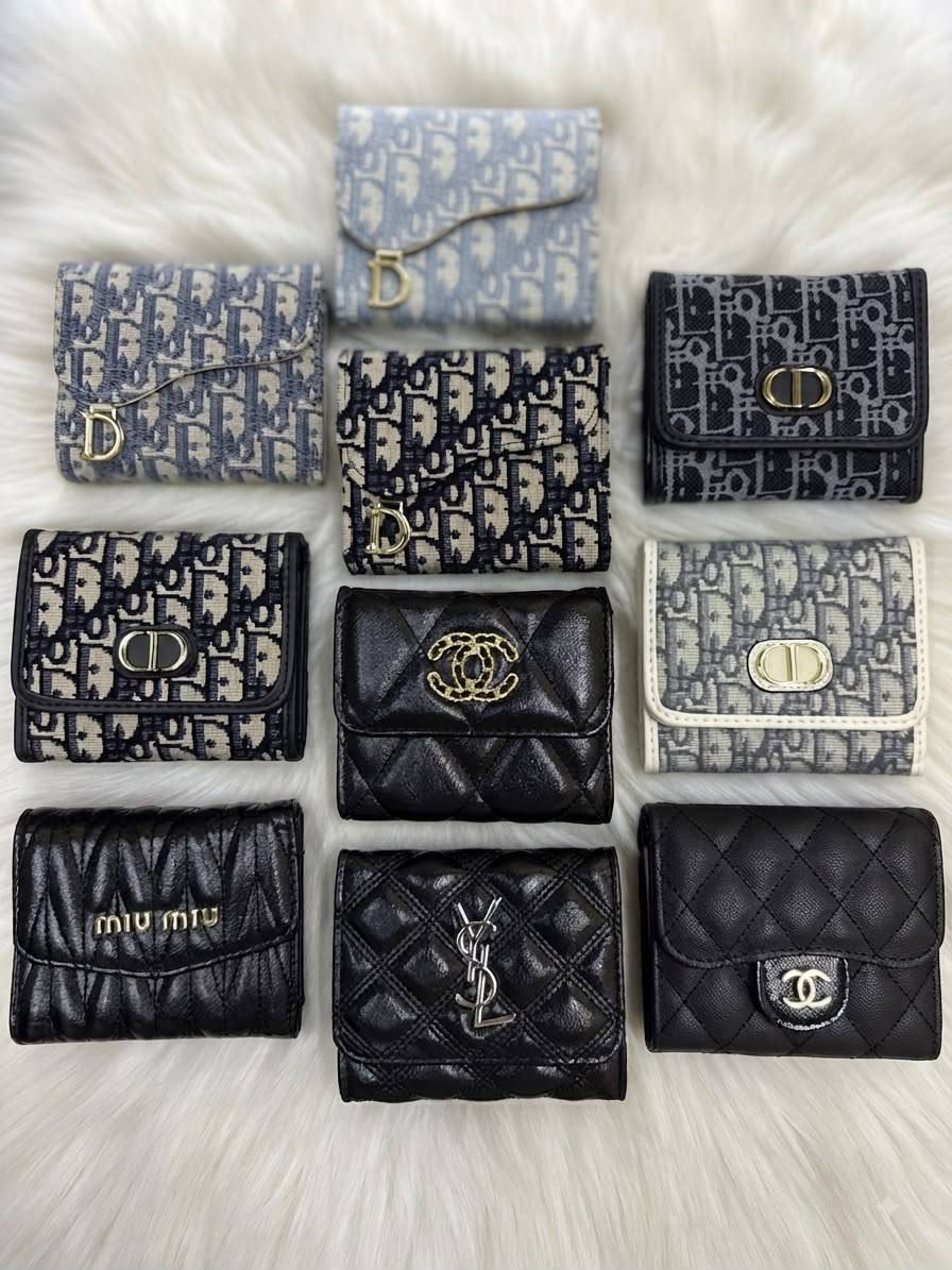 Dior YSL
NEW CAME
SMALL WALLET
GOOD QUALITY
30 dhs🇦🇪🇦🇪

Zain40
♥️♥️♥️