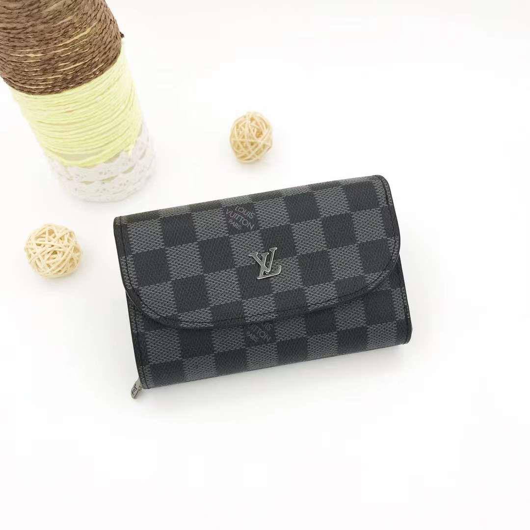 🌈 Brand wallets
multifunction
Size : 14 * 9 * 3 cm
35 dhs🪙🌨️

Zain115
♥️♥️♥️