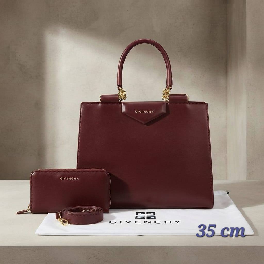 GIVENCHY Antigona Handbag
With Zipper Long Wallet
And Long Belt Strap
Gold Hardware
Size : 35 cm

100 DHS🇦🇪🇦🇪

Zain239
♥️♥️♥️