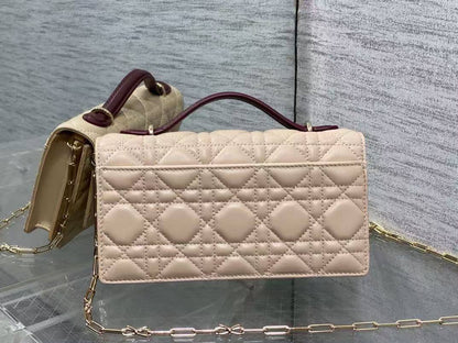 Dior My Dior Mini Bag
*Size 21 cm*
For Price 👇 WhatsApp✅
0568585901 
0507557372
0552275751 Owner Zain 👌

Zain274
♥️♥️♥️