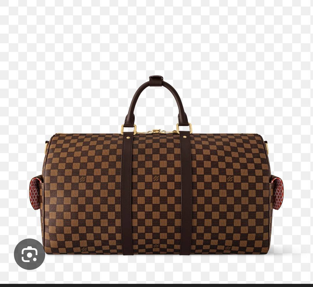 LV
Travel Bags
55cm 
120 dhs✅

Zain143
♥️♥️♥️