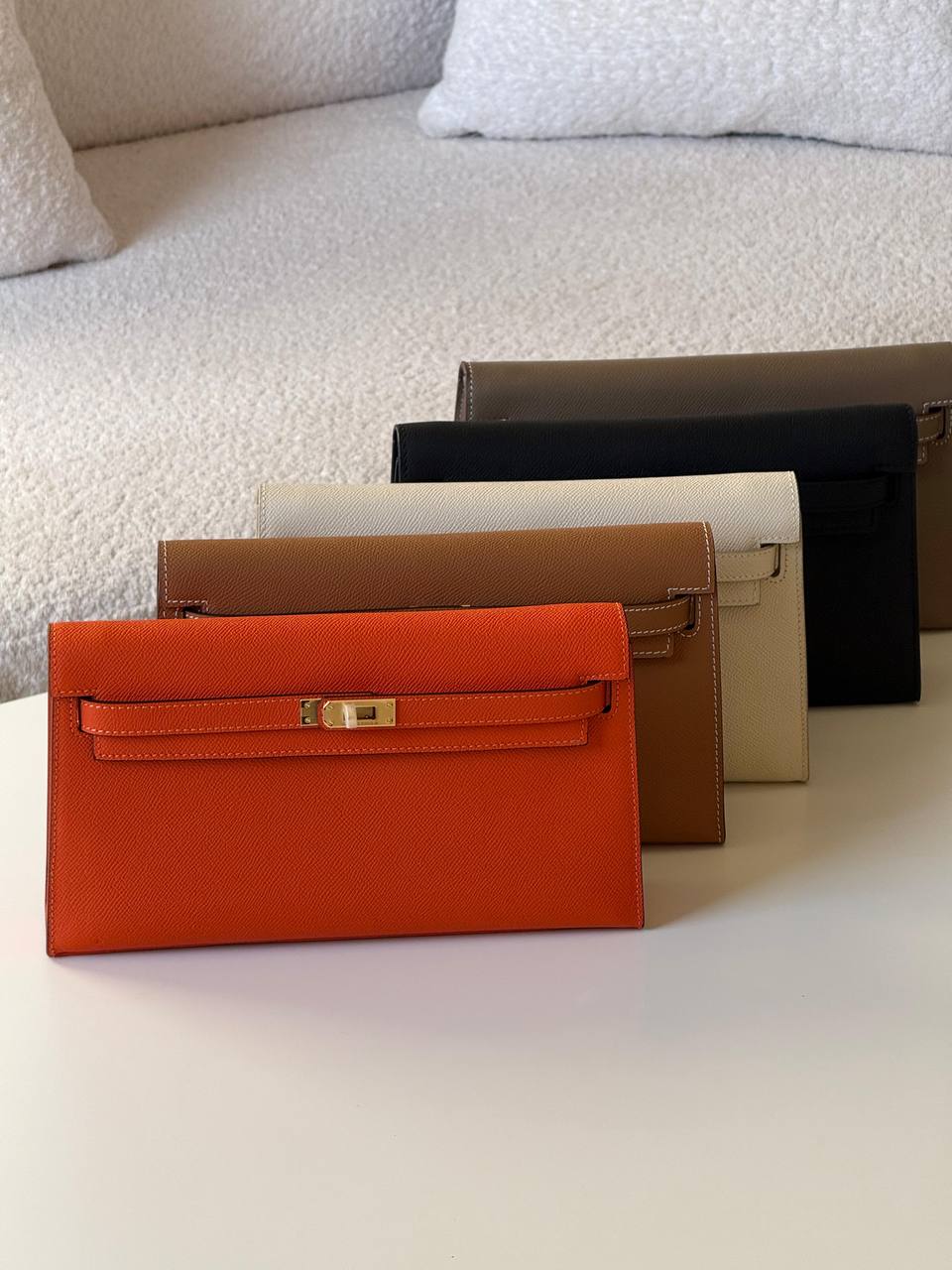 Hermes pochette epsom 
27cm💕master quality😍

with box
🎁🎁🎁

340 dhs🪙💕

Zain52
♥️♥️♥️