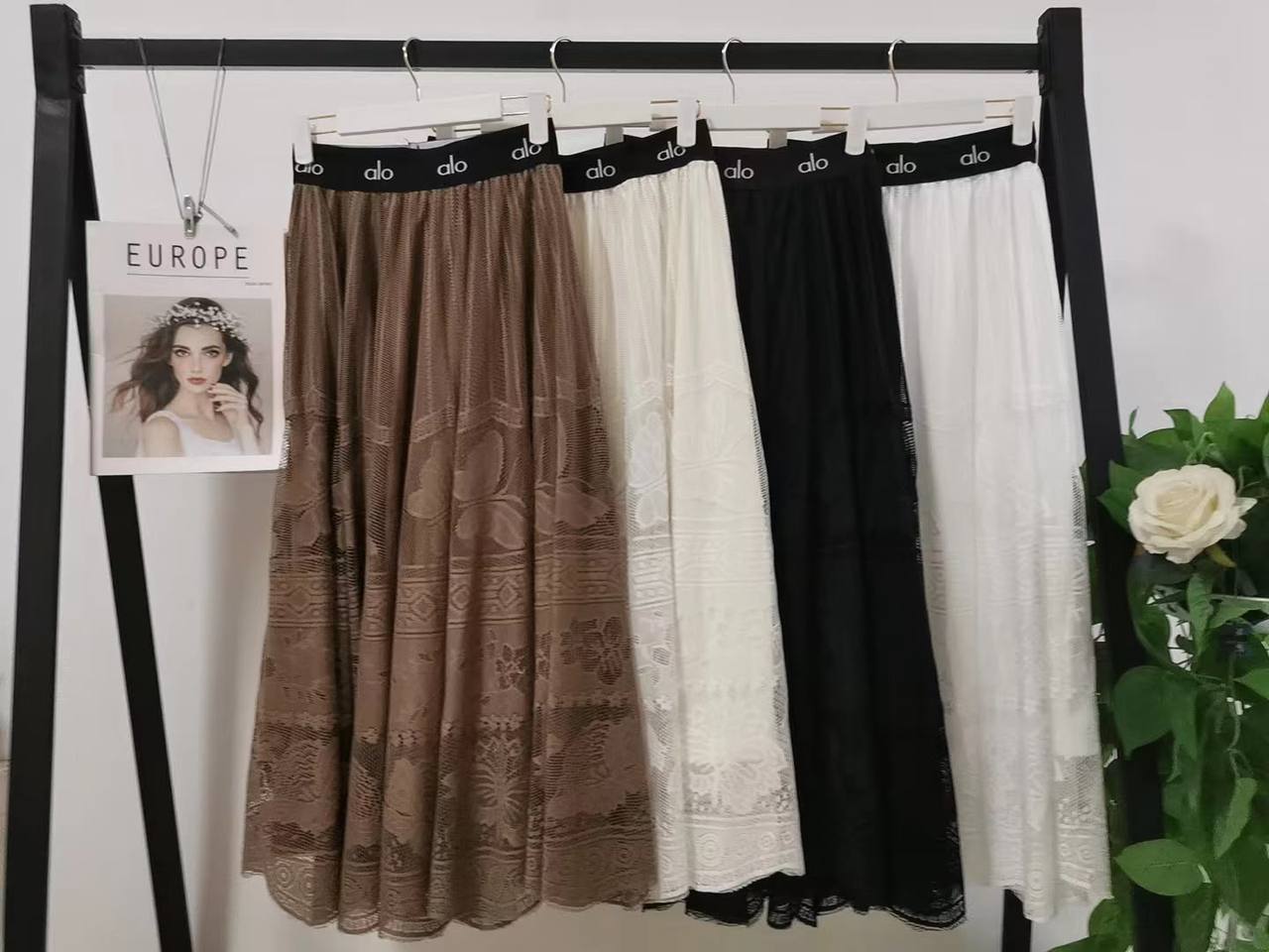 M-L-XL size 
130 dhs🇦🇪🇦🇪

Zain140
♥️♥️♥️