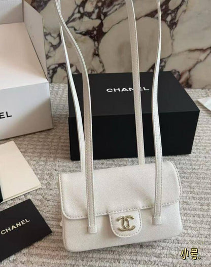 CHANEL
Mini Preppy Coco Should Bag
Master quality
17cm 

with double box🎁
250 dhs✅

Zain95
♥️♥️♥️