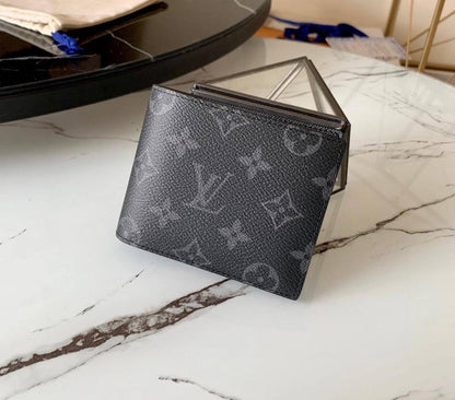 LV Master Wallet
110 dhs🪙💕

Zain33
♥️♥️♥️