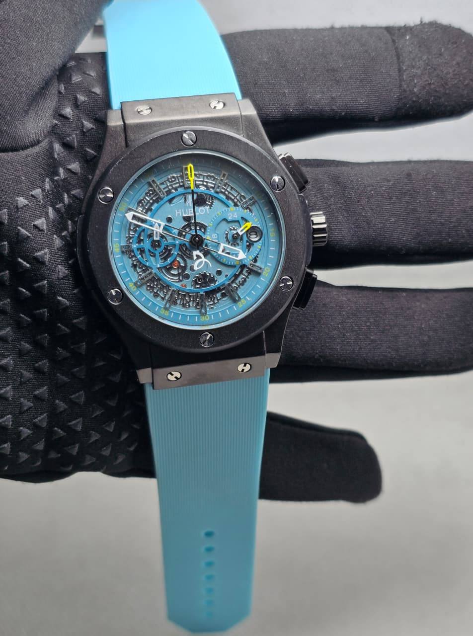 Hublot Men
*Chronograph working*
100 dhs🇦🇪🇦🇪

Zain29
♥️♥️♥️