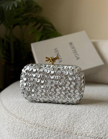 BOTTEGA
        🍁💕🍃
🍂Available now 🩵💫
For Price 👇 WTSP Text Zain 0568585901
0507557372
0544061607

Zain246
♥️♥️♥️