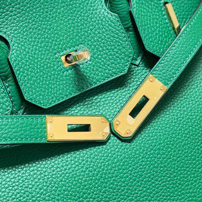 HERMES NEW CAME 
GOOD QUALITY 
100 dhs🇦🇪🇦🇪

Zain295
♥️♥️♥️