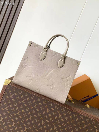 *Lv OnTheGo MM✅*
*Size 35 cm*
For Price 👇 WTSP Text Zain 0568585901

Zain274
♥️♥️♥️