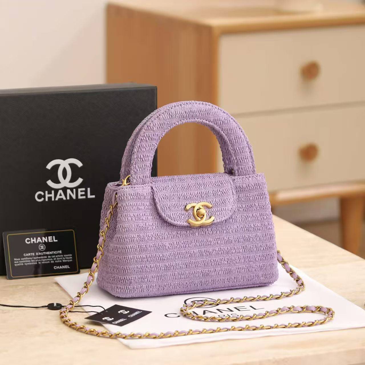 Chanel
110 dhs🇦🇪🇦🇪
With box
Size20cm

Zain219
♥️♥️♥️