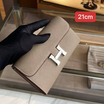 Hermes
 21cm 
with box 
95 dhs🇦🇪🇦🇪

Zain168
♥️♥️♥️