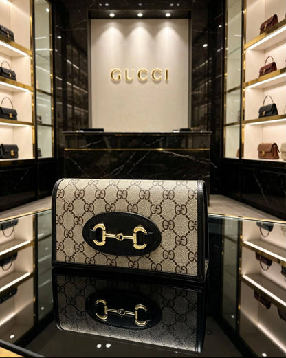 Gucci
90 dhs🇦🇪🇦🇪 
with box 
Good Quality

Zain07
♥️♥️♥️