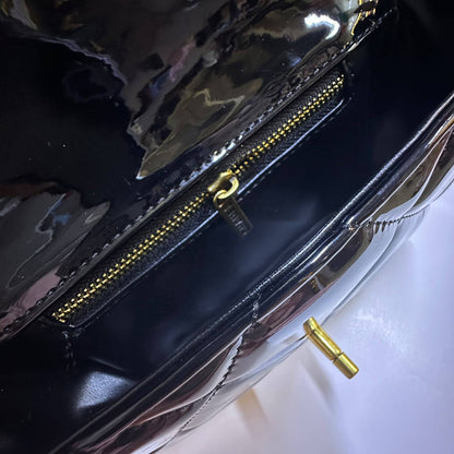 CHANEL

 NEW CAME 
GOOD QUALITY 

WITH BOX
110 dhs🇦🇪🇦🇪

Zain39
Zain295
♥️♥️♥️