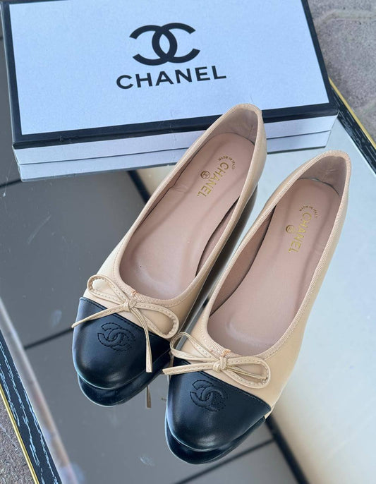 Chanel
Size 36 to 41
105 dhs🪙🌨️

Zain21
♥️♥️♥️