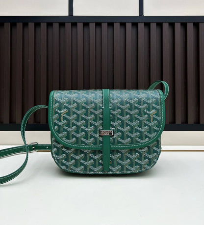 GOYARD 
SLING BAG NEW CAME UNISEX HIGH QUALITY WITH BOX 🎁🎁🎁

110 dhs💓

Zain39
♥️♥️♥️