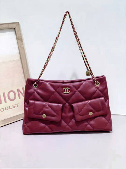 CHANEL 

NEW CAME 

GOOD QUALITY
115 dhs🇦🇪🇦🇪

Zain295
♥️♥️♥️