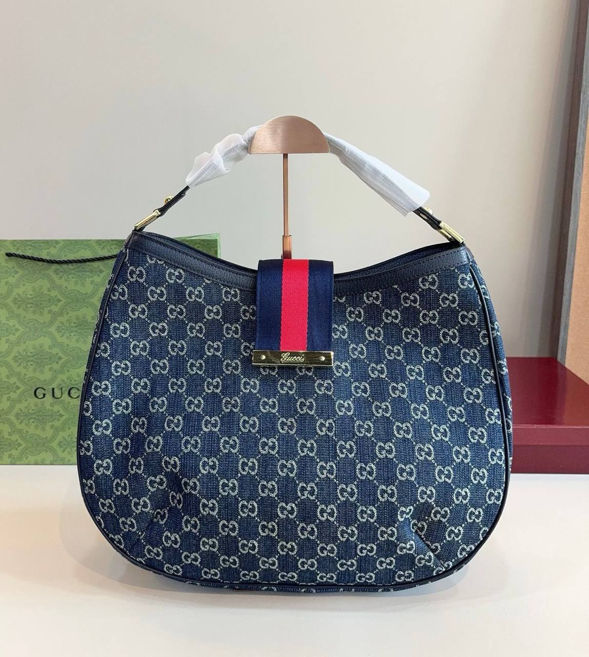 GUCCI 
 HIGH QUALITY 
120 dhs✅

Zain295
♥️♥️♥️