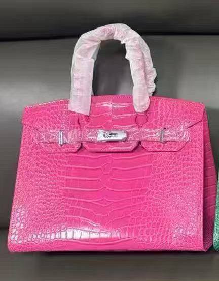 Hermes
25cm 100 dhs🇦🇪 
30cm 115 dhs🇦🇪

Zain143
♥️♥️♥️