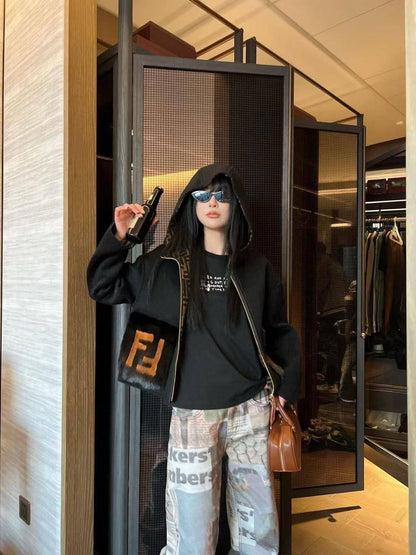 *New collections💝    
280 dhs🇦🇪🇦🇪
*good  quality  
*Sizes:S M L 
*AVAILABLE NOW*

Zain231
♥️♥️♥️