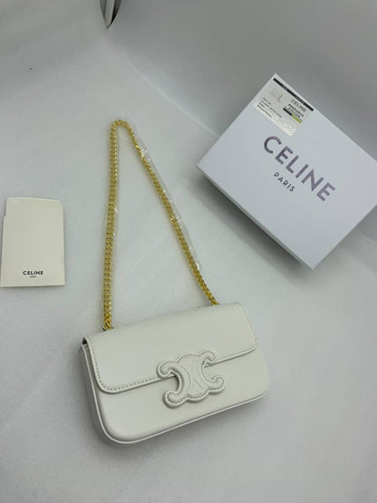 CELINE

Best quality 

with box 

105 dhs🇦🇪🇦🇪

size21 CM
Zain290
♥️♥️♥️