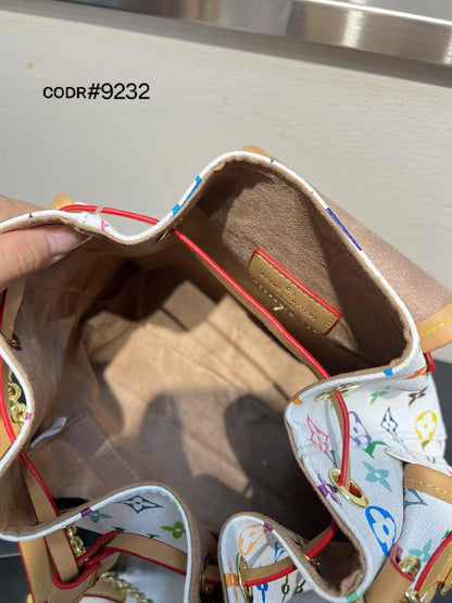 LV
ᴏᴅʏssᴇ́ᴇ ᴍᴏɴᴏɢʀᴀᴍ
ᴄʀᴏssʙᴀɢ ᴇ/ ʟᴏɴɢ sᴛʀᴀᴘ
sɪᴢᴇ : 29 cm

75 dhs🪙💕

Zain31
♥️♥️♥️