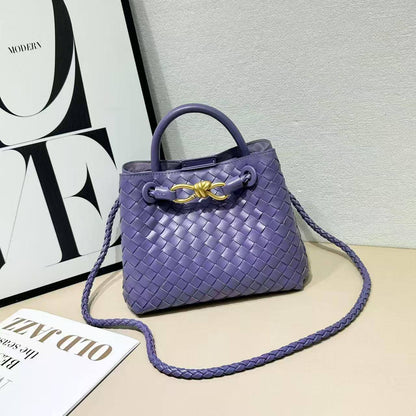 Bottega

withbox 
🎁🎁🎁
105 dhs🪙💕

Zain143
♥️♥️♥️