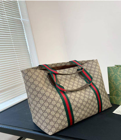 GUCCI 
COPY ONE RESTOCK 
160 dhs🪙🖤

Zain39
♥️♥️♥️