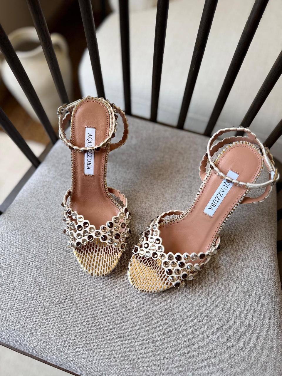 Aquazzura
𝑨𝑨𝑨 𝑸𝑼𝑨𝑳𝑰𝑻𝒀
𝑺𝑰𝒁𝑬 {35 𝒕𝒐 42}
450 dhs✅

Zain81
♥️♥️♥️