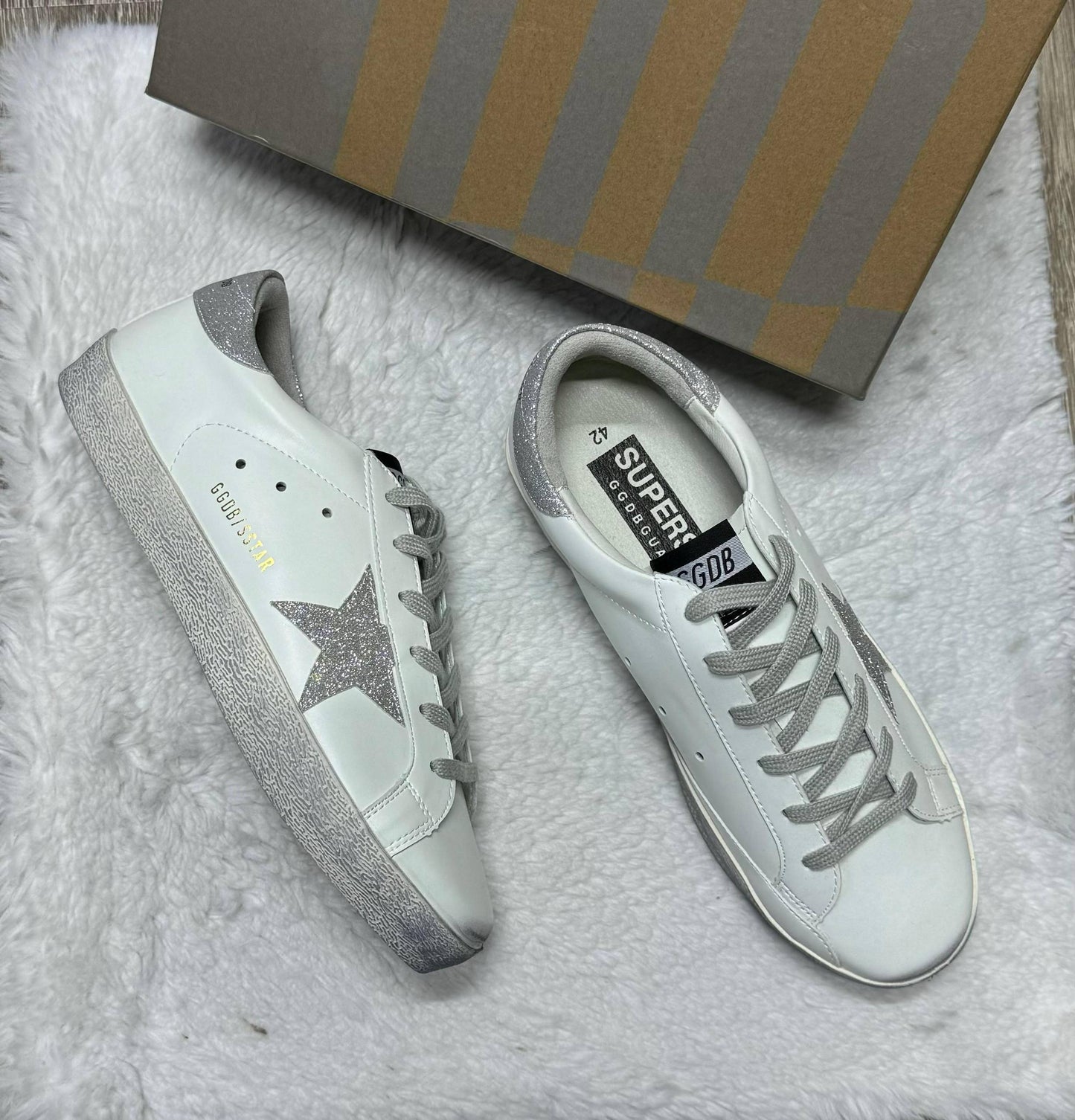 GGDB Star
Size 36-41⚡️
150 dhs❣️
Good quality 😍

Zain183
♥️♥️♥️