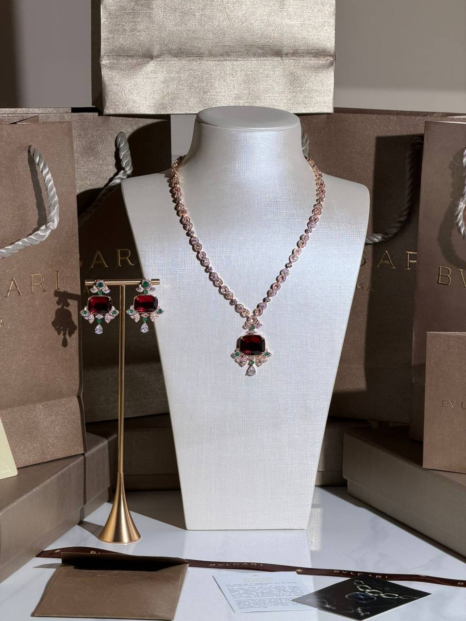 *BVlGARI*
New Collection 😍

Quality: Super Master 
Non -Tarnish color
* Necklace 
* ⁠Earrings
* ⁠For Price 👇 WTSP Text Zain 0568585901
* ⁠
* ⁠Zain268
♥️♥️♥️