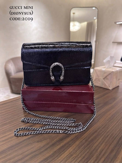 Gucci ᴍɪɴɪ ᴅɪᴏɴʏsᴜs ʙᴀɢ
ᴄʜᴀɪɴ/sʜᴏᴜʟᴅᴇʀ/ᴀɴᴅ ᴄʀᴏssʙᴏᴅʏ
ᴡɪᴛʜʙᴏx
sɪᴢᴇ:18ᴄᴍ
120 dhs🇦🇪🇦🇪

Zain56
♥️♥️♥️