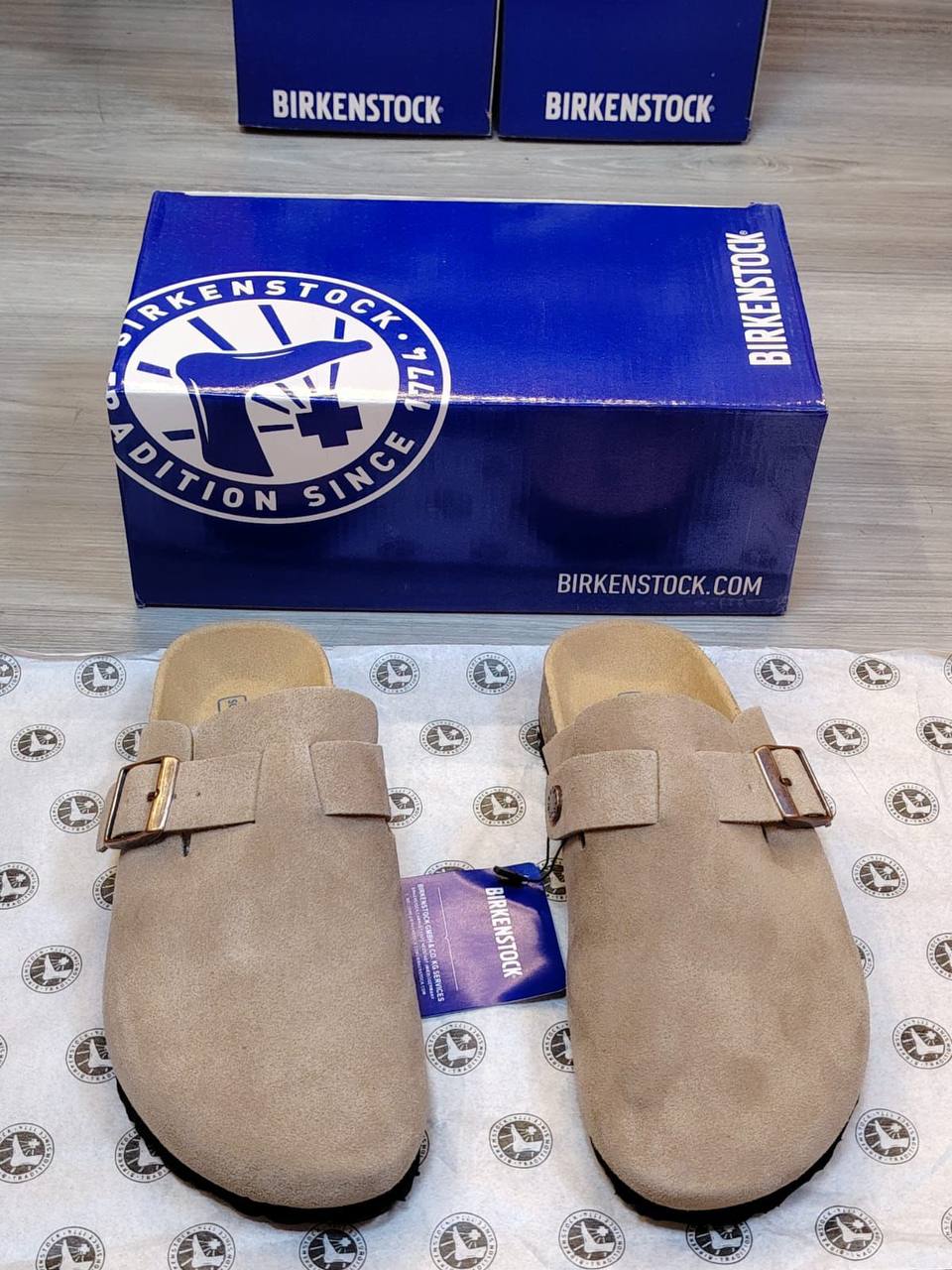 Birkenstock 
High Quality 
Size 36 To 41
105 dhs✅

Zain120
♥️♥️♥️